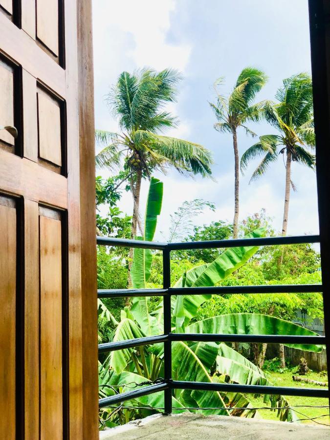 Reddot Guest House General Luna (Surigao del Norte) Exterior foto