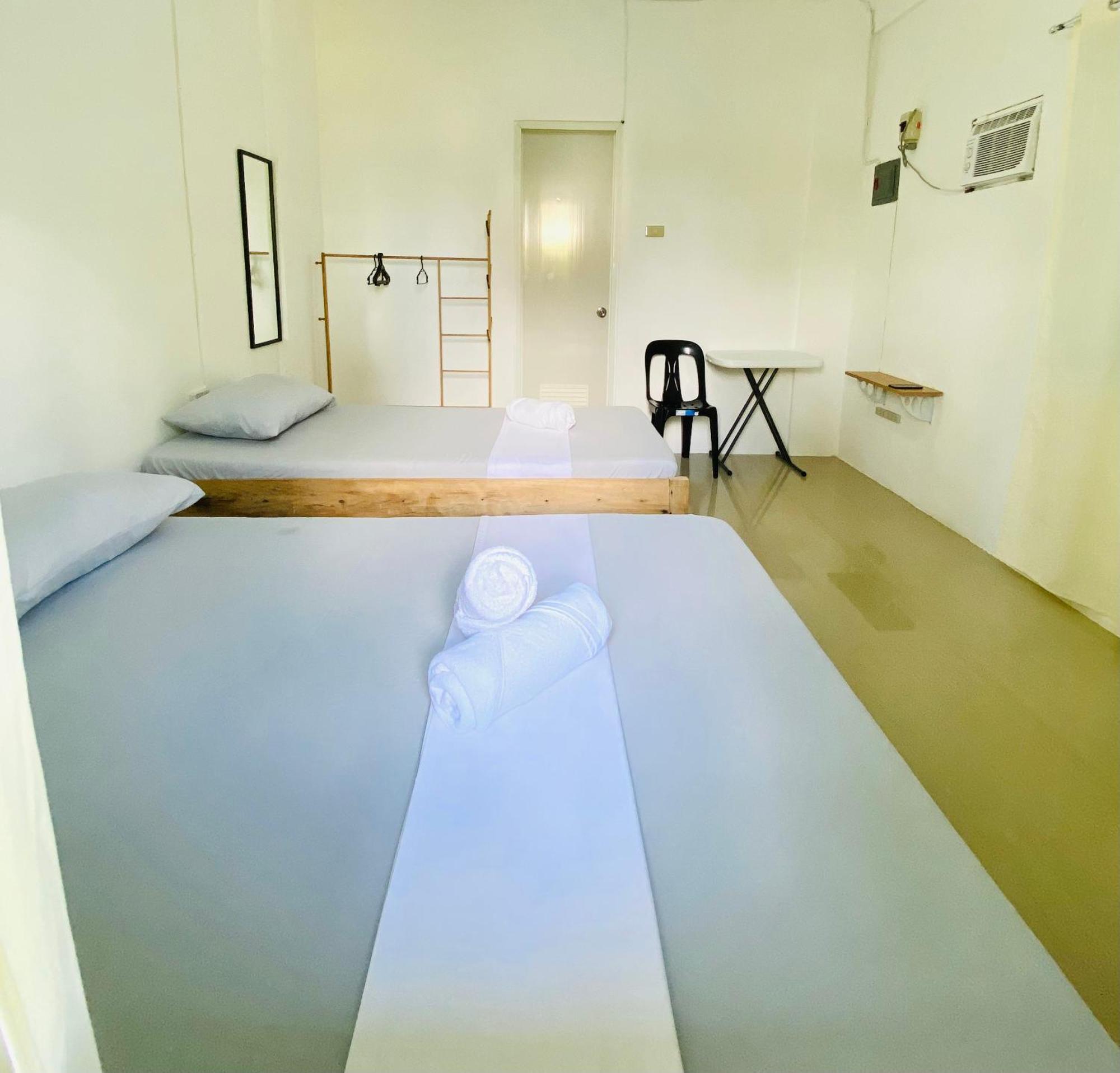 Reddot Guest House General Luna (Surigao del Norte) Exterior foto